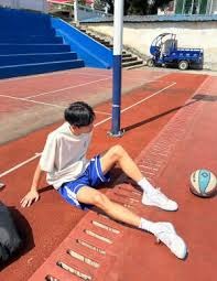 印尼羽球超级500赛 ｜ 3局力挫印度混双 荣韵艰辛勇闯8强